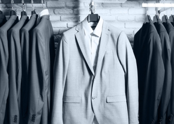 How to Avoid Dressing Too Casual for Work